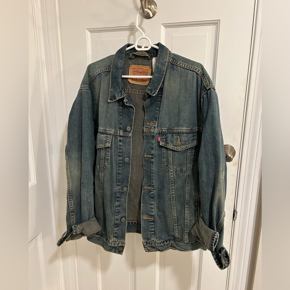 Levi's Oversized Blue Denim Jacket